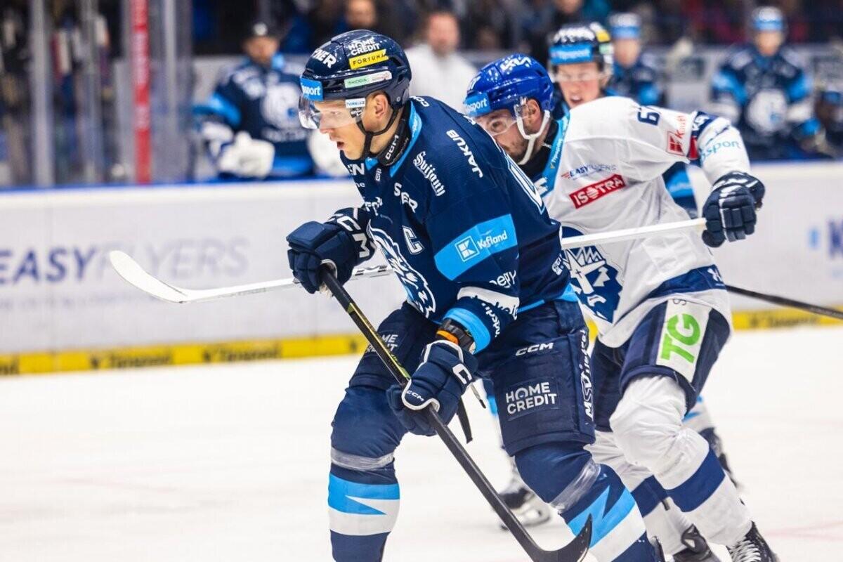 Radim Šimek v zápalu hry, foto: www.hcbilitygri.cz